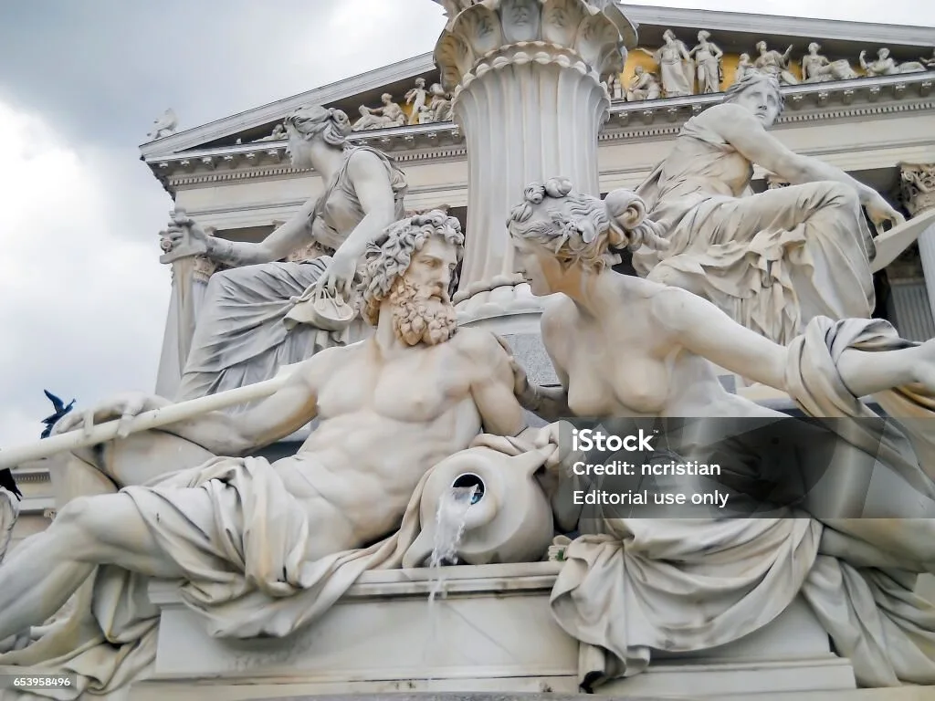 © istockphoto / Photographer: ncristian
Source: istockphoto / Photographer: ncristian ÖSTERREICH, WIEN - 7. MAI 2012. Besuchen das Wiener Rathaus, Detail.